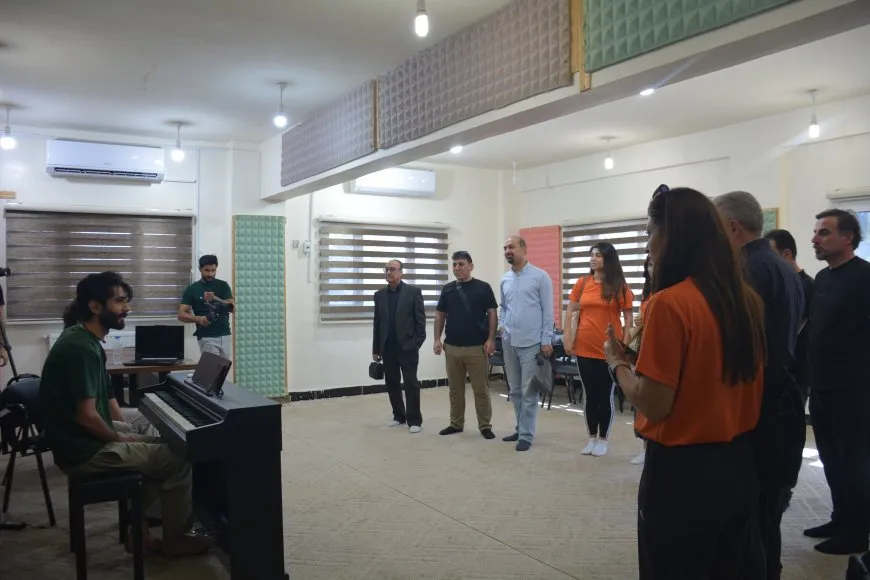Koma Duhokê cara yekemîn tev li Mîhrîcana Şehîd Ronahî Bawer dibe