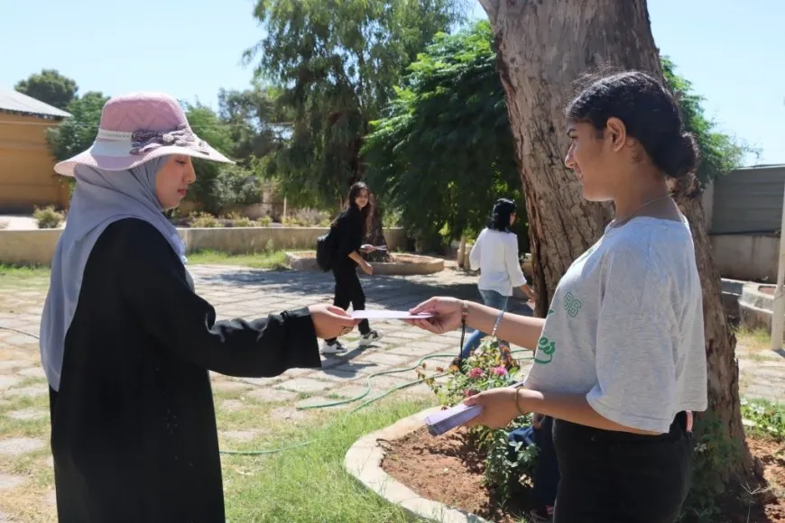 Hîlala Zêrîn li Tebqayê broşûr belav kir