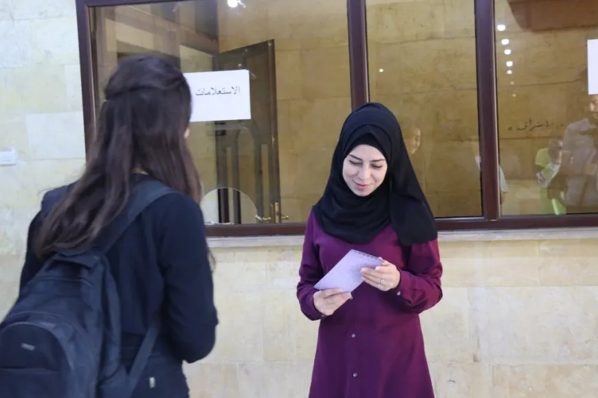 Hîlala Zêrîn li Tebqayê broşûr belav kir