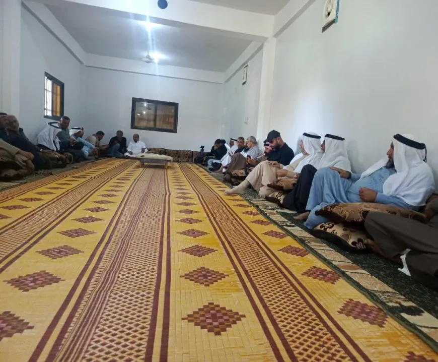 Şêx û rûspiyên eşîrên Dêrazorê nameya Rêber Apo wergirtin