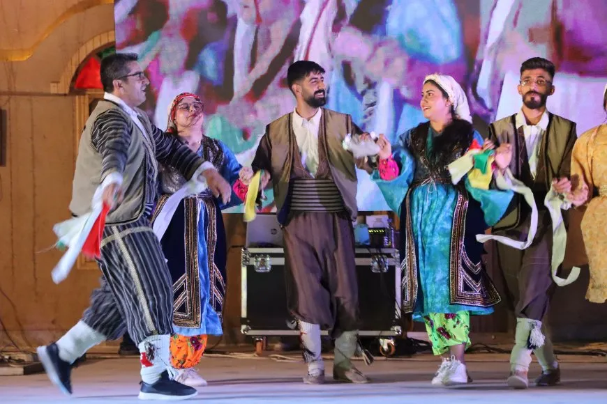Festîvala Govendê didome; Rengîniya çandan li pêş e