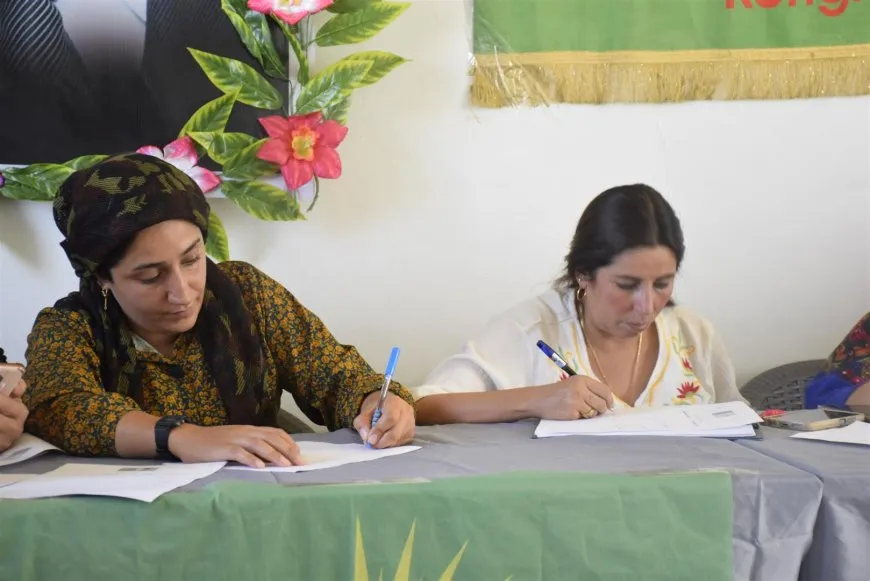Jinên 6 bajarên kantona Cizîrê peyam ji Rêber Abdullah Ocalan re şandin