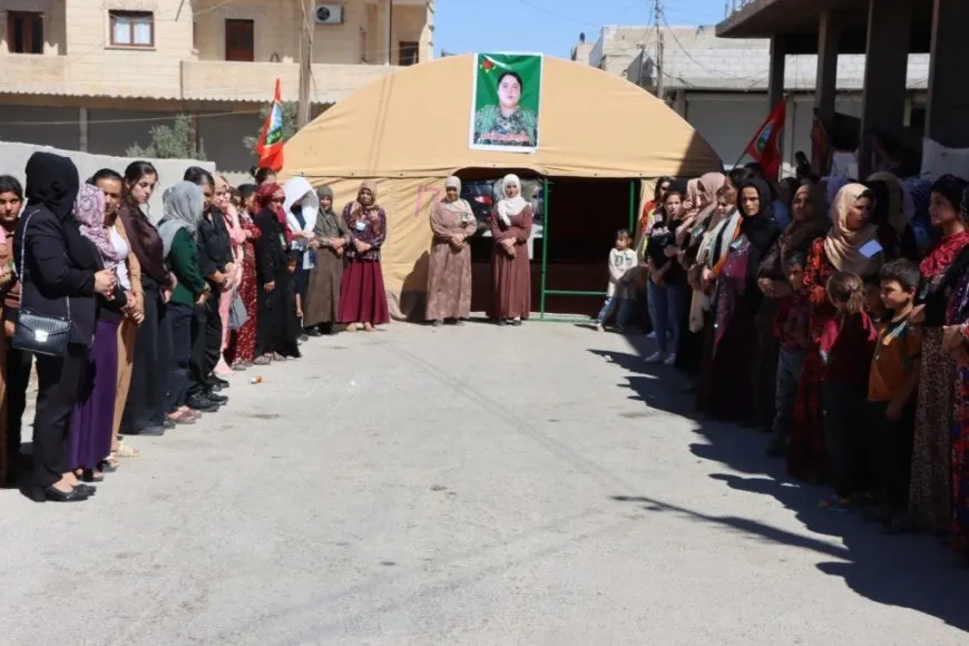 Ji bo şervana YPJ`ê Nisrîn Çiya merasîma xiyabî