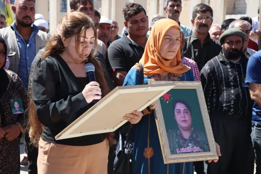 Ji bo şervana YPJ`ê Nisrîn Çiya merasîma xiyabî