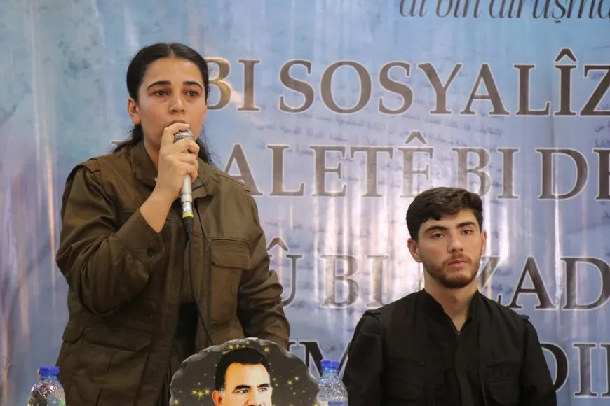 Li Helebê ciwanan sosyalîzm û azadî gotubêj kir