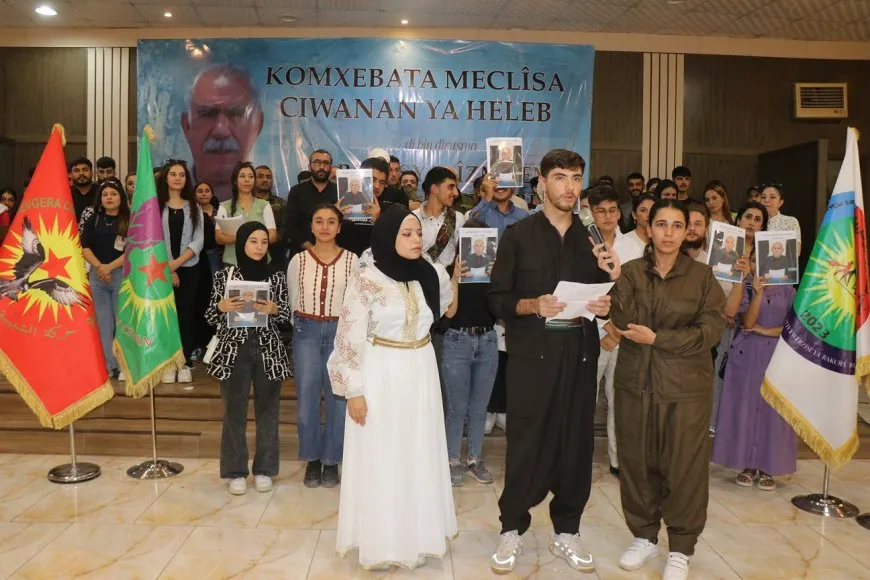 Li Helebê ciwanan sosyalîzm û azadî gotubêj kir