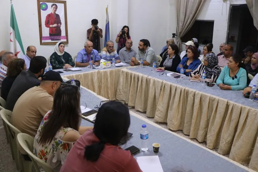 Federalî û nenavendîbûn rojeva panelekê li Helebê