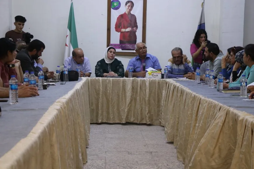 Federalî û nenavendîbûn rojeva panelekê li Helebê