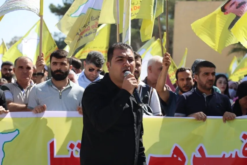  Şêniyên Tebqayê ji bo pişgiriya QSD’ê meşiyan