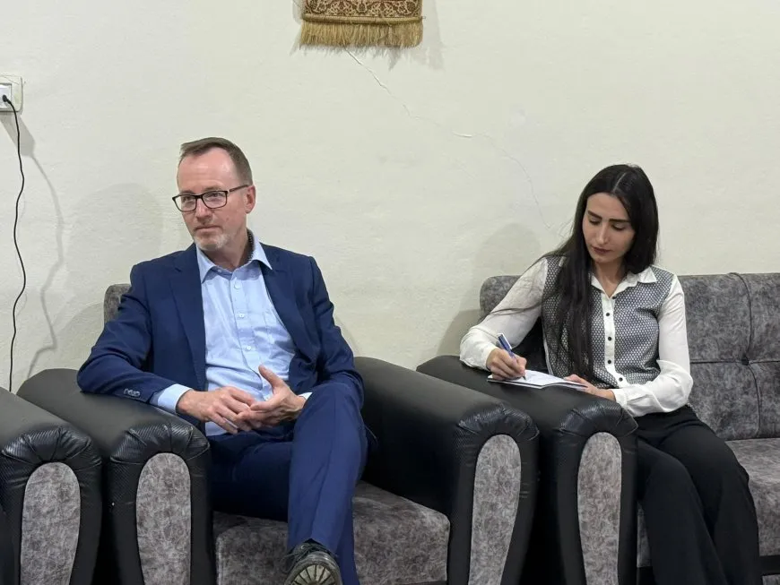  Şandeya Awstralyayê serdana Kombûna Jinan a Zenûbiya kir