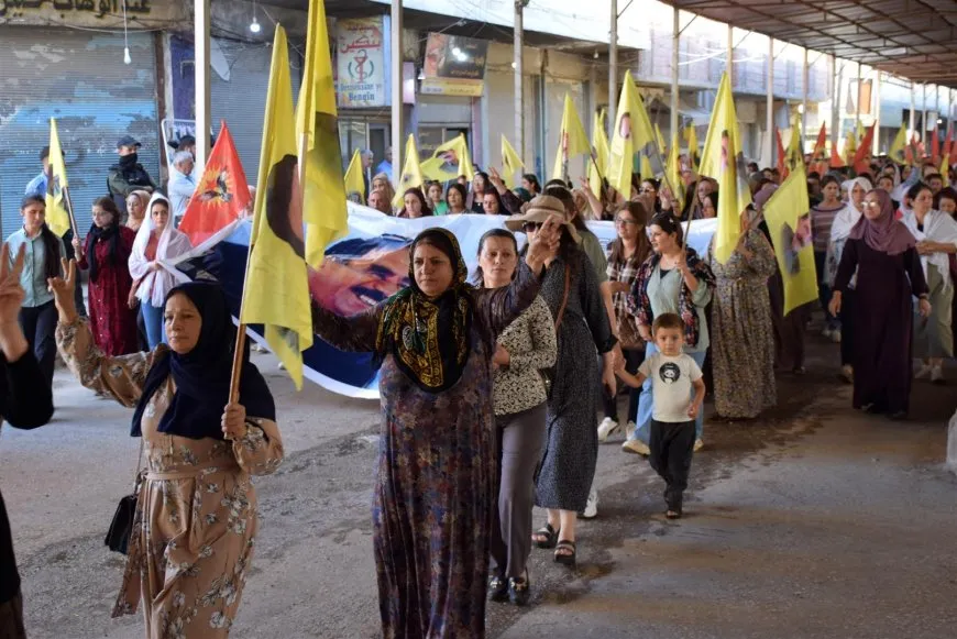 Ciwanên Dirbêsiyê ji bo azadiya Rêber Abdullah Ocalan daketin qadan