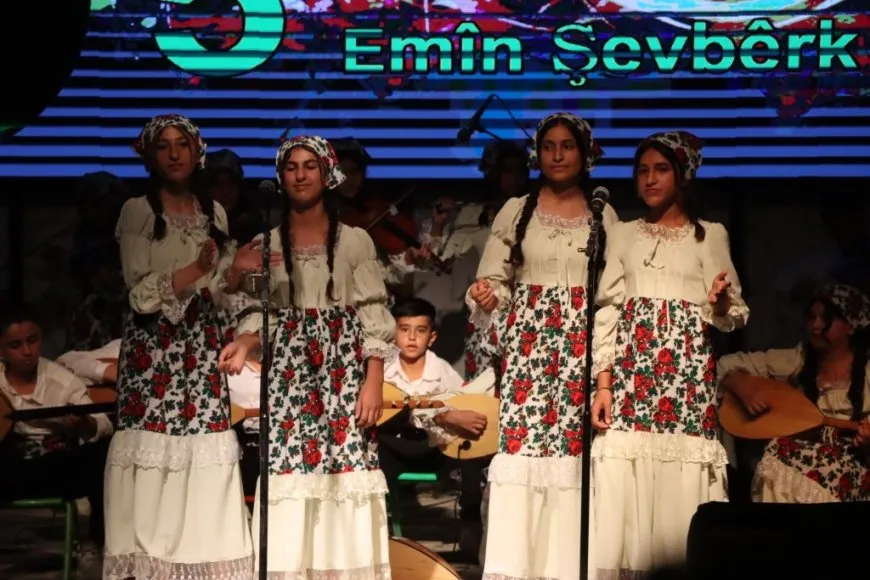 Peymangeha Vejîn Şevbuhêrka Hunerî ya 5`emîn li dar xist