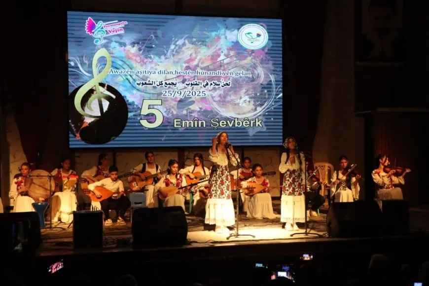 Peymangeha Vejîn Şevbuhêrka Hunerî ya 5`emîn li dar xist