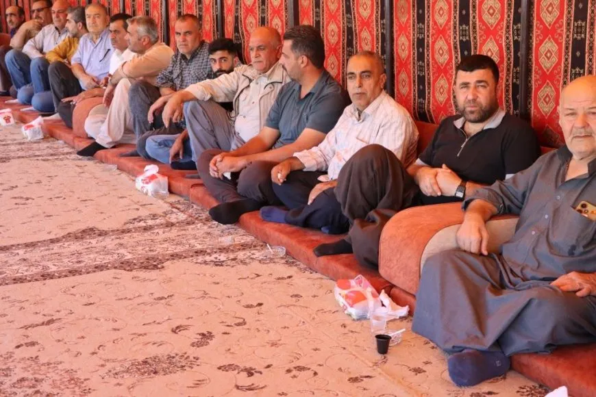 Gelê Firatê çûn serdana konên sersaxiyê şehîd Engîzek û Rustem