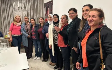 Şandeya jinan li Swîsreyê hevdîtinên xwe dewam dike