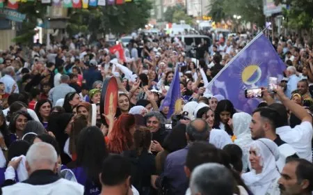 Meşa 'Azadî' di roja xwe ya 4'an de ye