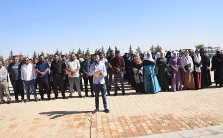 Li Şedadê bi boneya Roja Mamosteyan çalakiyek hat lidarxistin