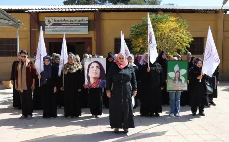 Kombûna Jinan a Zenûbiya: Bêyî jinan Sûriyeyeke demokratîk ava nabe