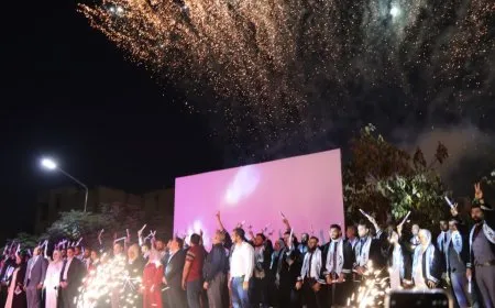 Koma yekem ji xwendekarên Zanîngeha El Şerq derçû