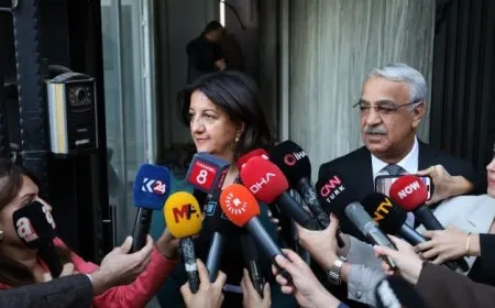 Şandeya Îmraliyê: Em ê gavên ku divê bên avêtin gotûbêj bikin