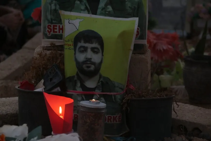 Bi boneya Roja Cîhanê ya Mamosteyan çalakî