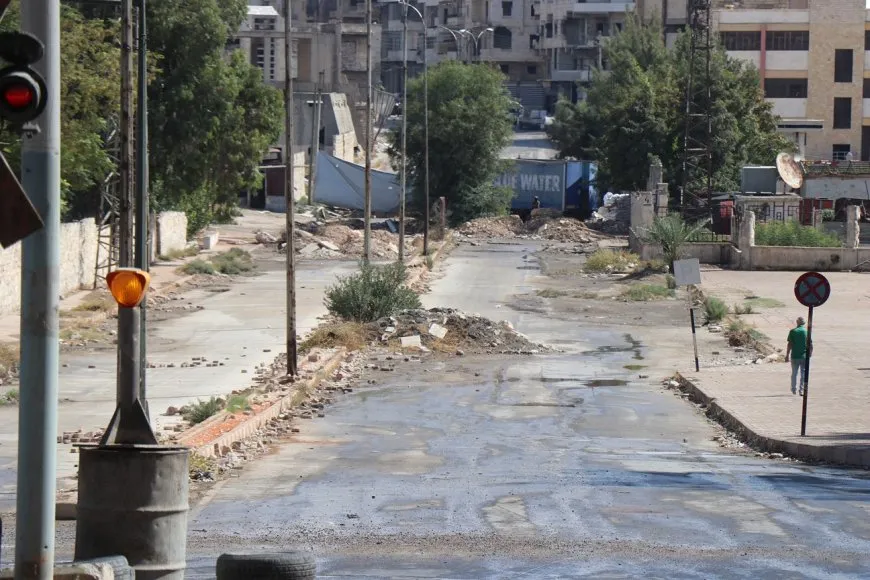 Ji bilî 2 rêyên peyayî rêyên Şêxmeqsûd û Eşrefiyê girtî ne