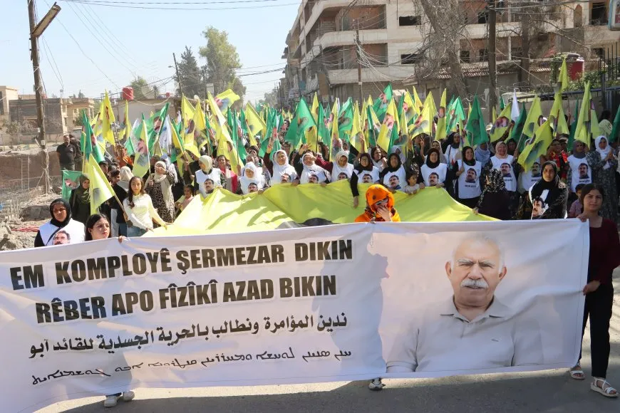 Bi hezaran kesî got ‘Bê Serok jiyan nabe’