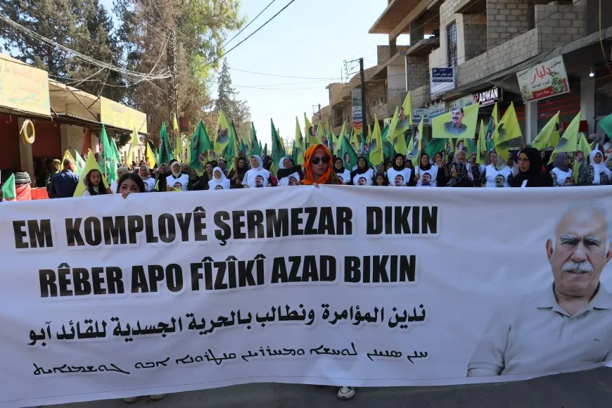 Bi hezaran kesî got ‘Bê Serok jiyan nabe’