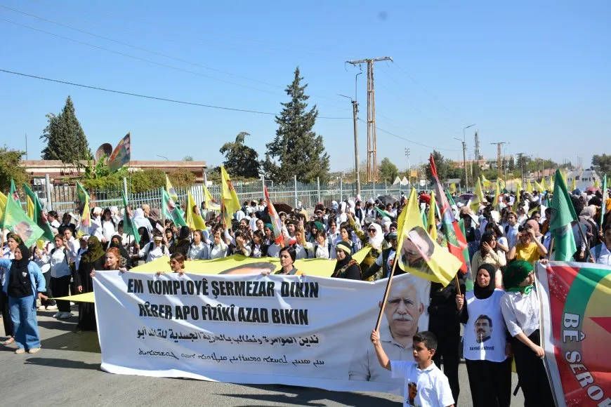 Bi hezaran kesî got ‘Bê Serok jiyan nabe’