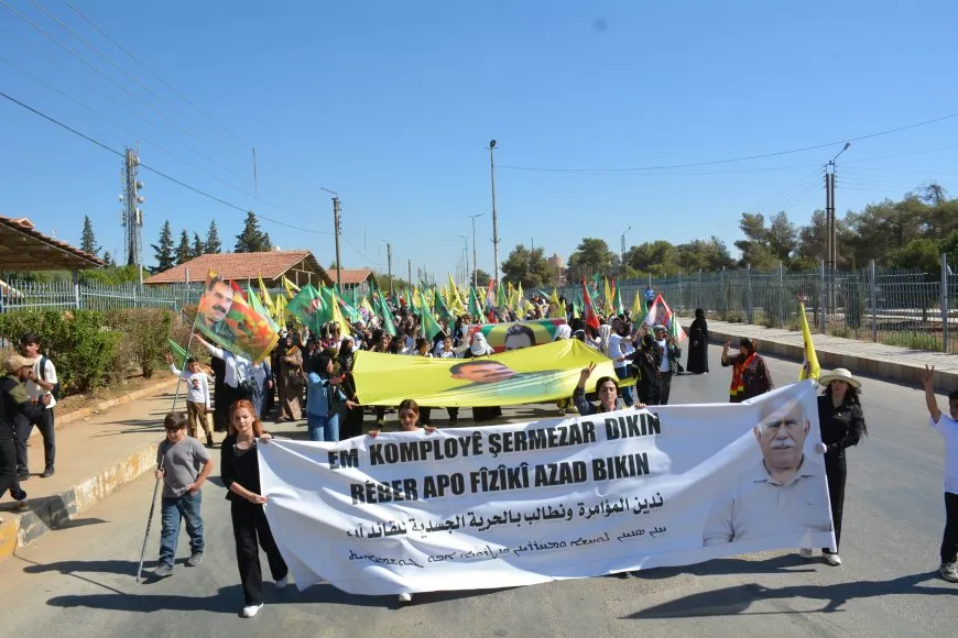Bi hezaran kesî got ‘Bê Serok jiyan nabe’