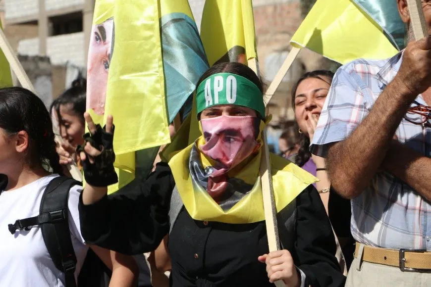 Li 5 bajaran komplo bi hêrs hate şermezarkirin