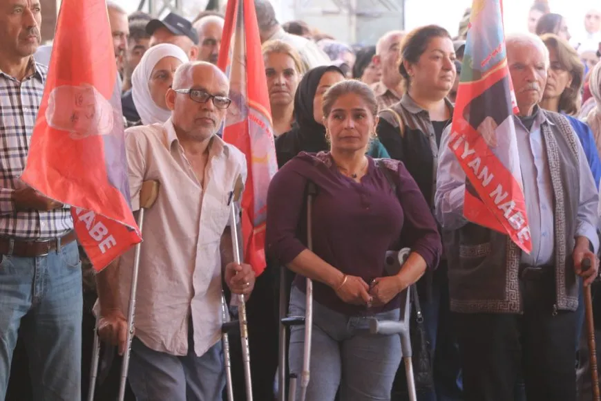 Şêniyên Helebê sersaxî ji malbatên 3 cangoriyan re xwest