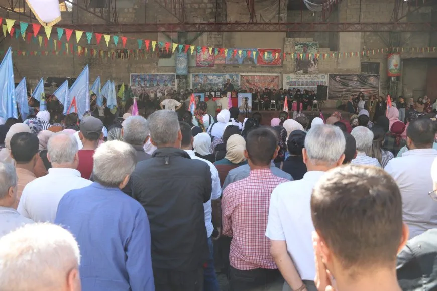 Şêniyên Helebê sersaxî ji malbatên 3 cangoriyan re xwest