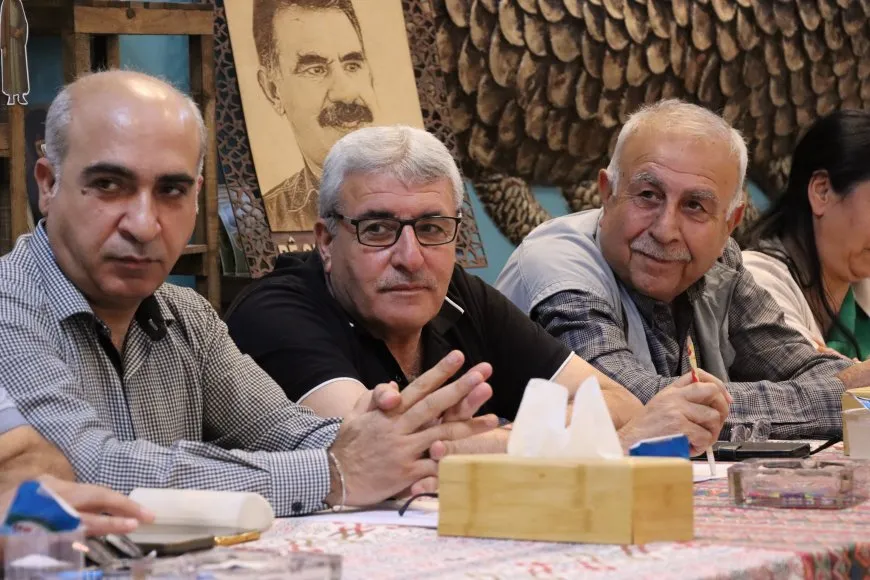 Meclîsa Wêjeyê komploya navnetewî û Manîfestoya Rêber Apo nirxand