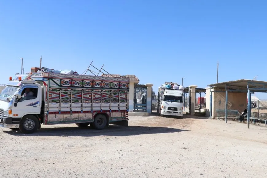 28 malbatên li kampa Mehmûdlî ber bi hundirê Sûriyeyê ve hatin rêkirin