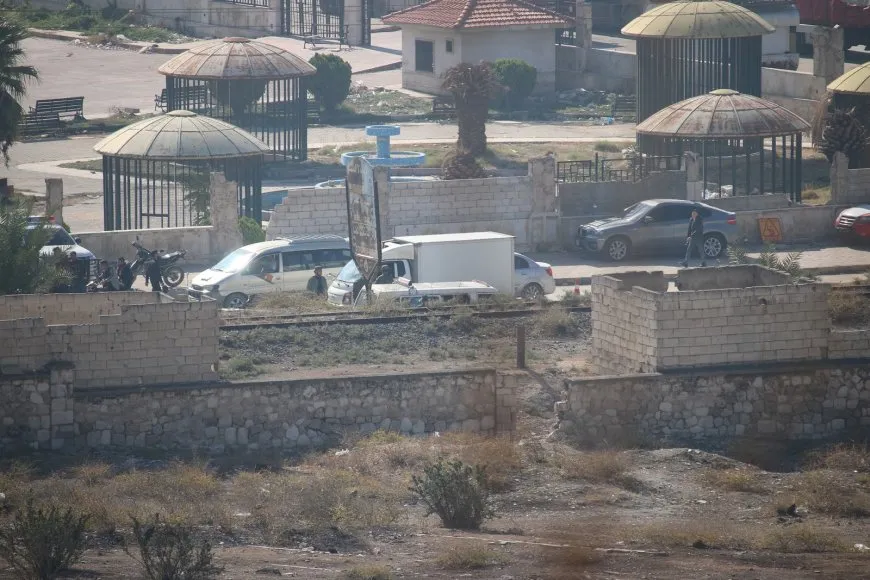 Hêzên hikumetê astengiyên li dijî xelkê Şêxmeqsûdê zêdetir kirin