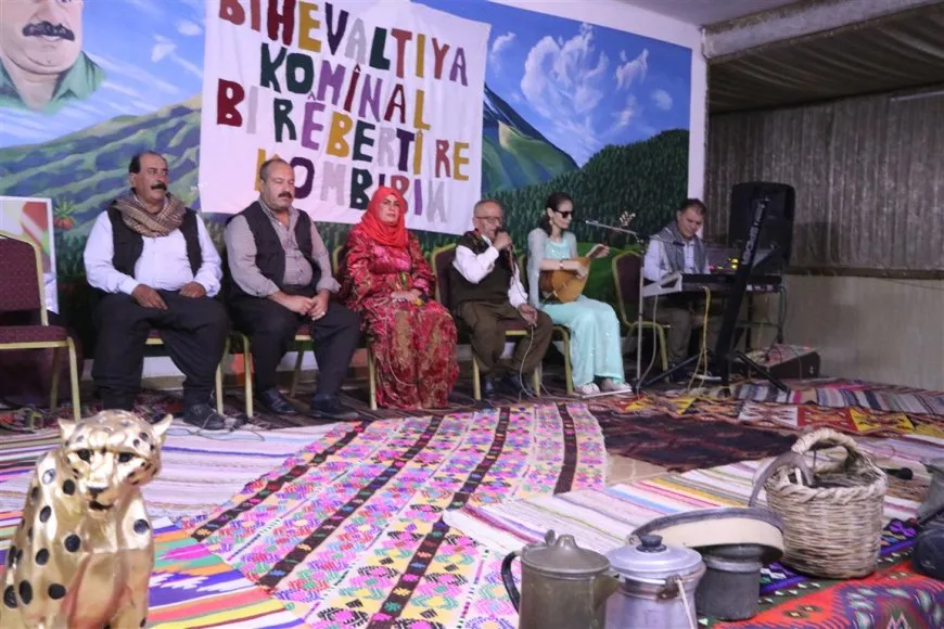 Li Hesekê şevbuhêrkek mûzîk û helbestê