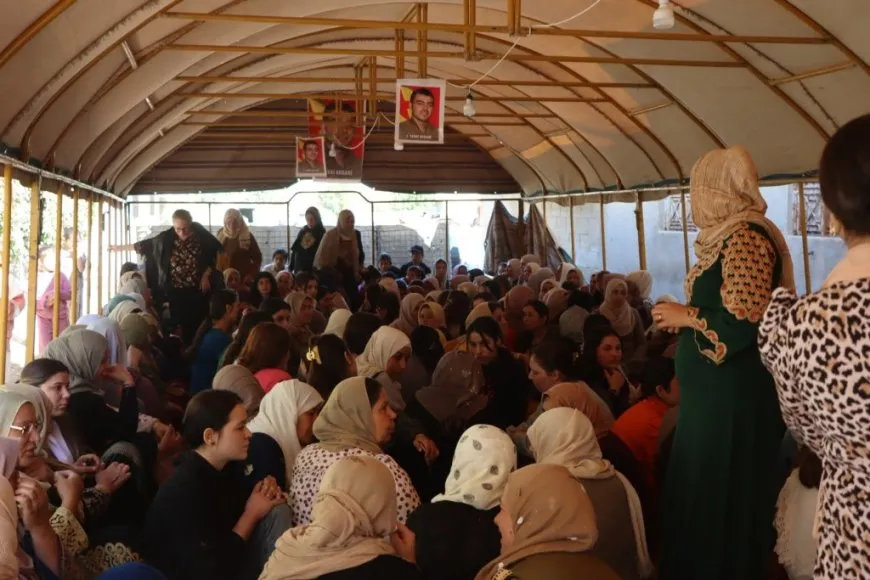 Sersaxî dan malbata şehîd Sabrî Kobanê