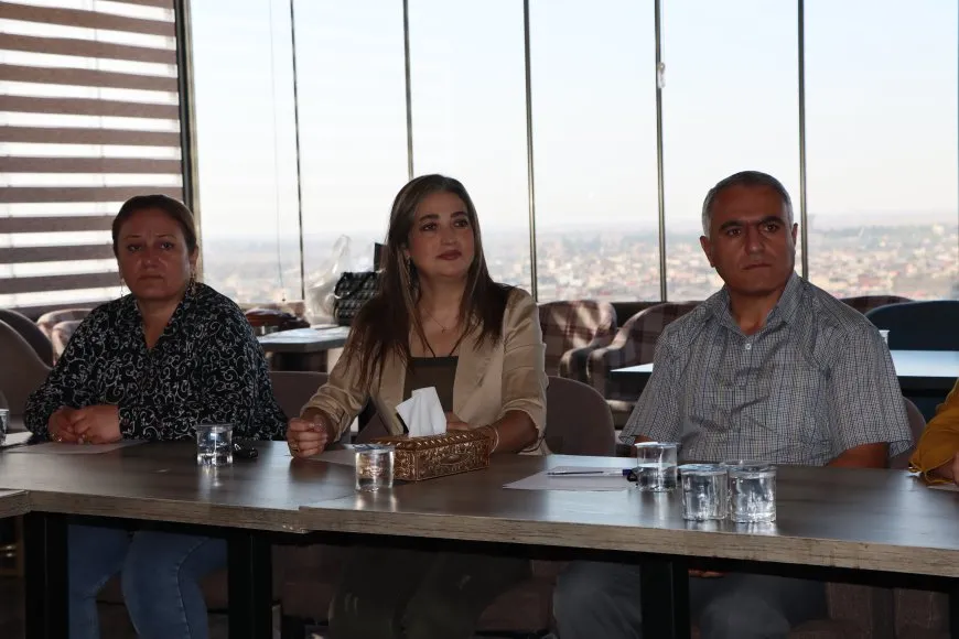 Li Qamişloyê tundrawî û bandora Îslamê li ser gelan hat nîqaşkirin  