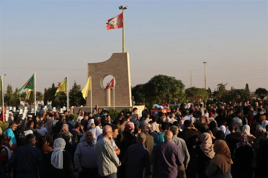 Cenazeyê Endamê Hêzên Ewlekariya Hundirîn li Hesekê hat oxirkirin