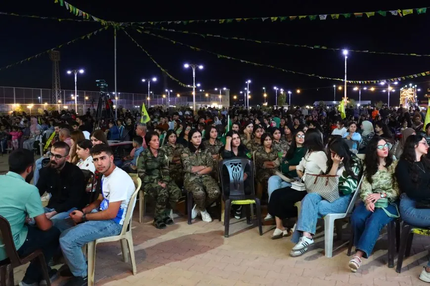 Qamişlo bi şahiyekê piştgiriya QSD`ê kir