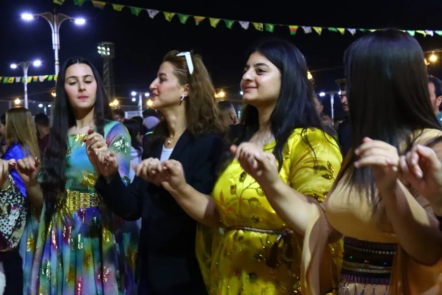 Qamişlo bi şahiyekê piştgiriya QSD`ê kir