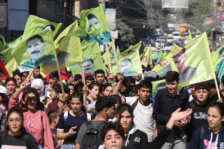 Jinên Ciwan ên  Helebê azadiya fîzîkî ya Rêber APO xwestin