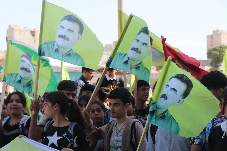 Jinên Ciwan ên  Helebê azadiya fîzîkî ya Rêber APO xwestin