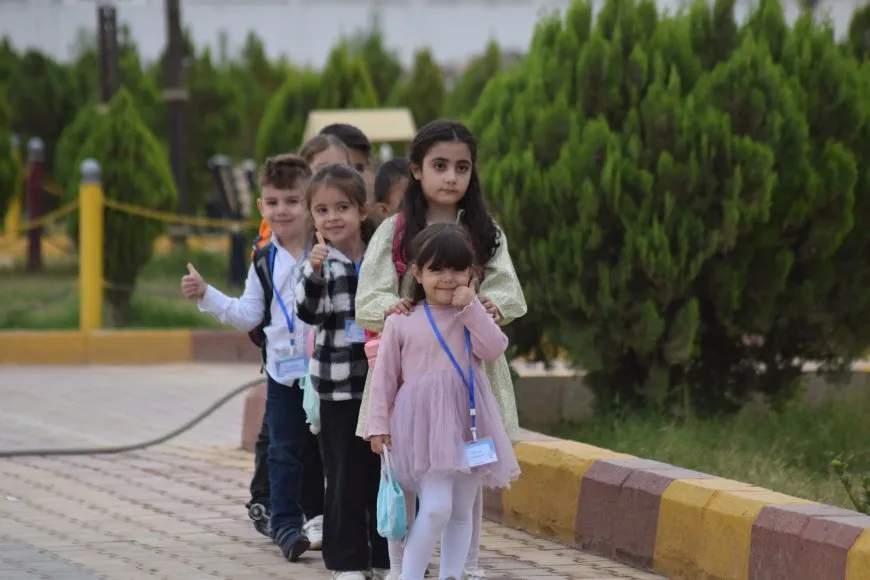Pêşengeha Şehîd Herekol a Pirtûkan pêşwaziya xwendekarên seretayî kir