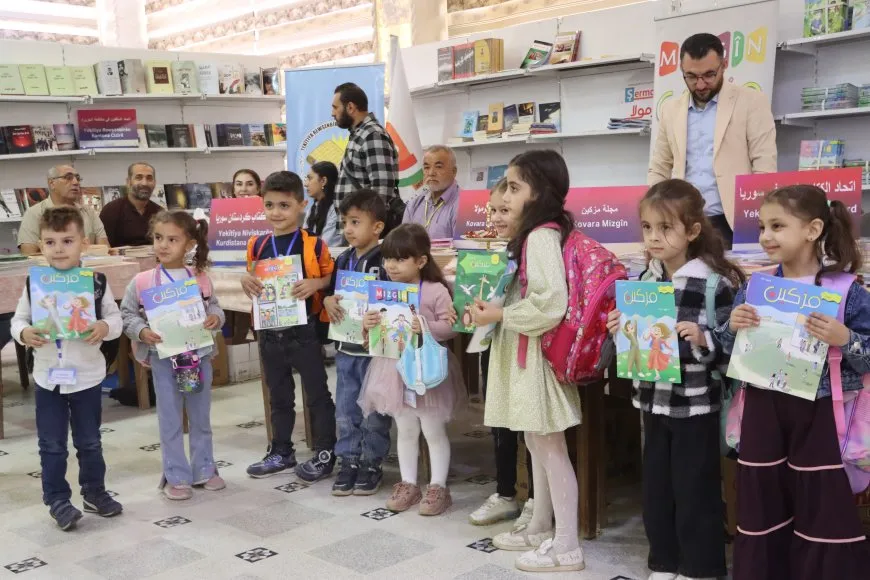 Pêşengeha Şehîd Herekol a Pirtûkan pêşwaziya xwendekarên seretayî kir
