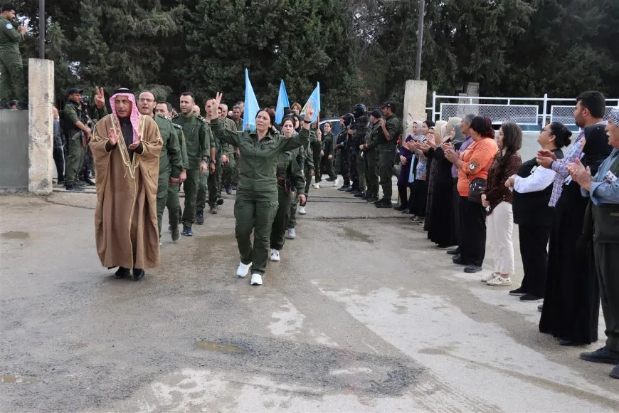 Seraxî ji malbatên şehîdan re xwestin
