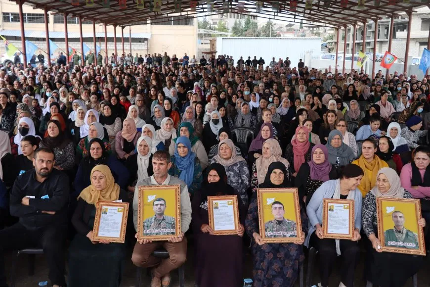 Seraxî ji malbatên şehîdan re xwestin