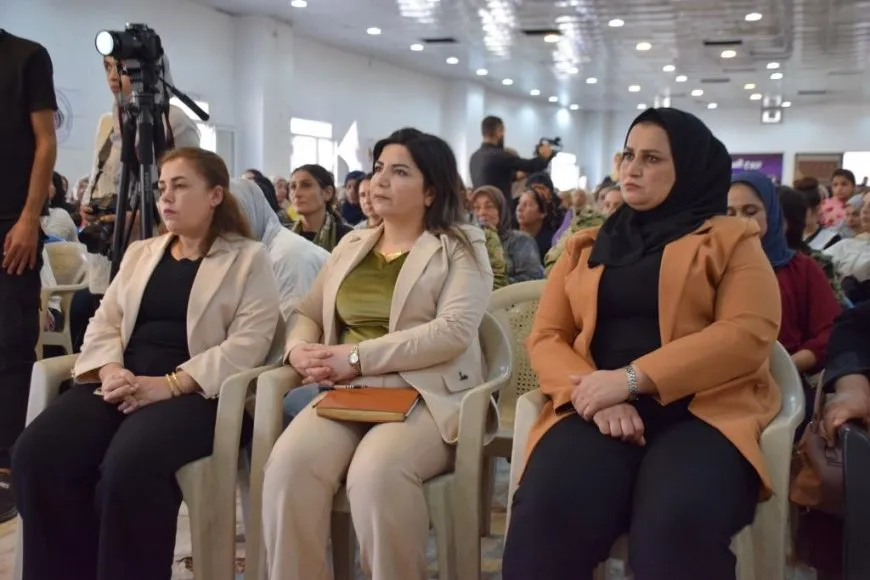 Îlham Ehmed: Armanca Rêveberiya Xweser rêveberiyeke nenavendî û demokratîk e