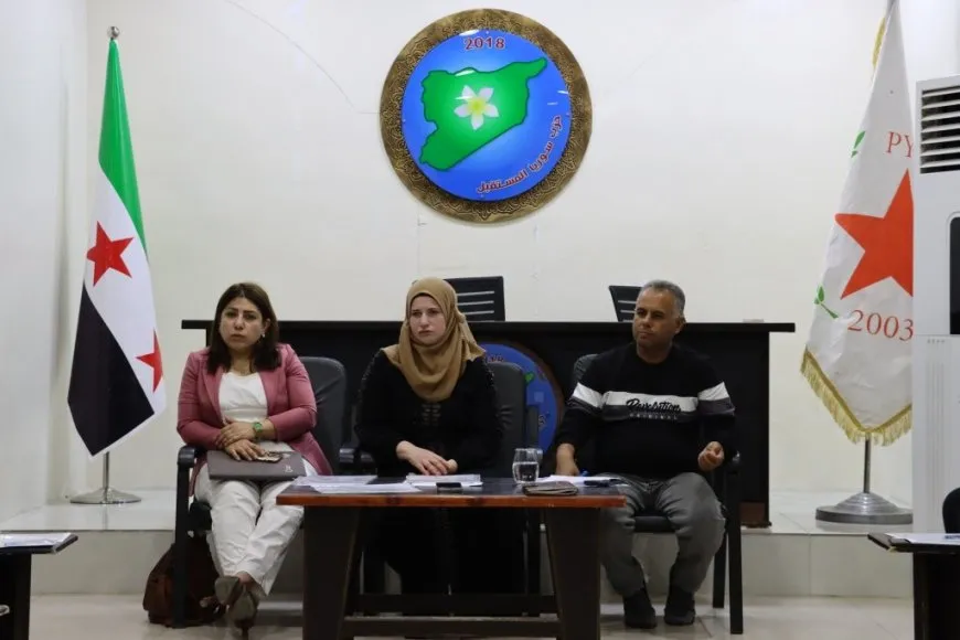 Li Tebqayê têkildarî "danezana destûrî û nebûna vîna gel" panel
